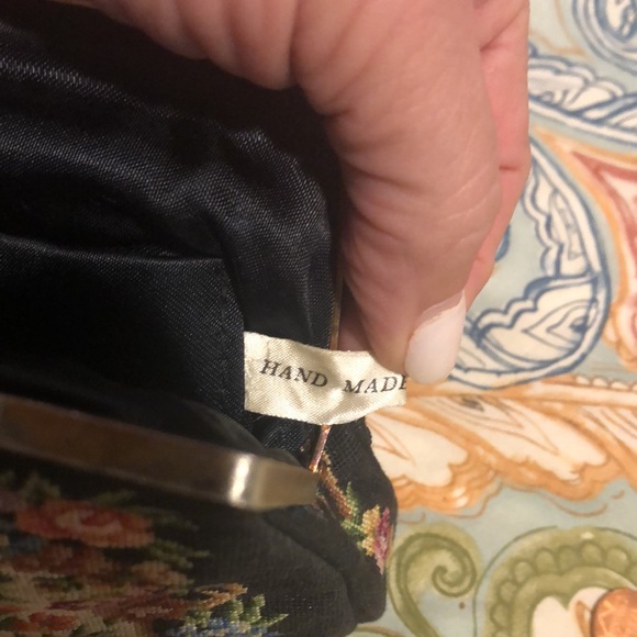 Beautifully hand made tapestry bag - Picture 7 of 8